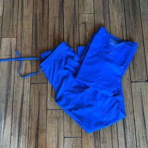 Cherokee Workwear Revolution Scrub Set